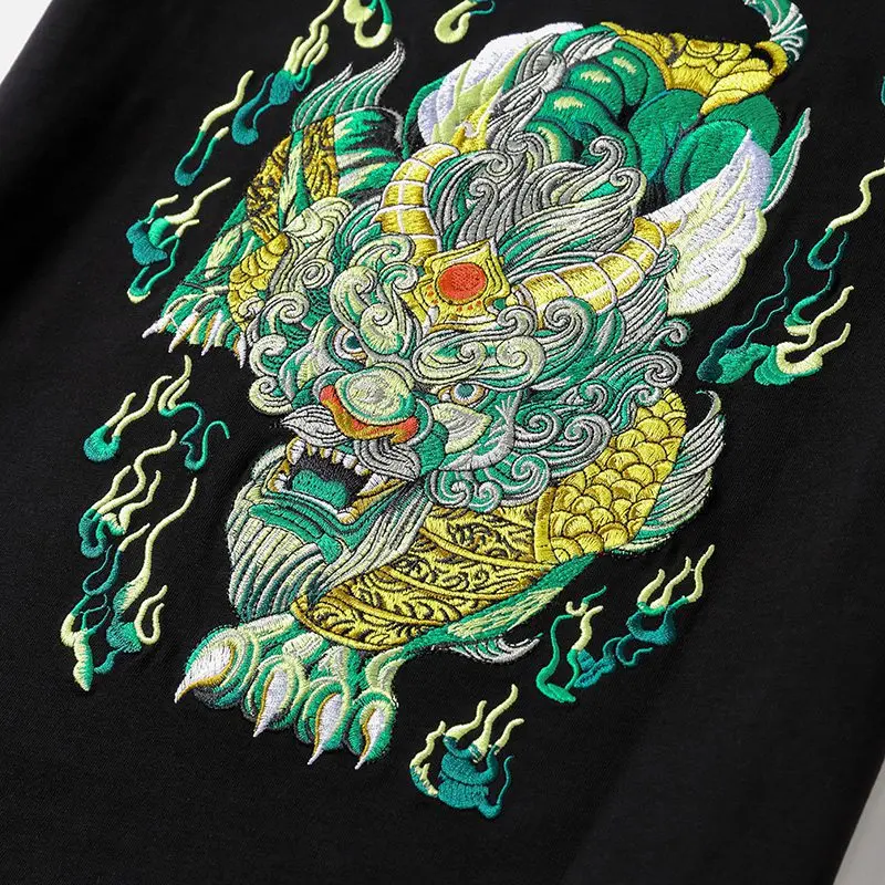 

Chinese Style T Shirts Men's Unicorn Embroidery Loose O Neck High Street T-shirt Male Hip-hop Short Sleeve T-shirt Men Top M-4XL