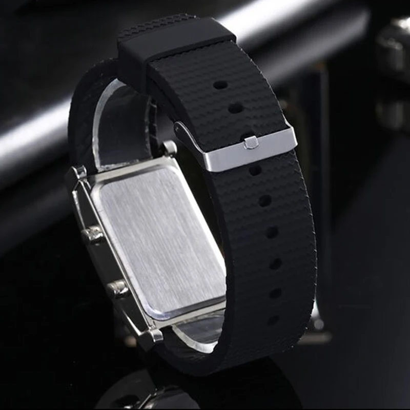 Наручные часы для мужчин и женщин водонепроницаемые с резиновым ремешком синие