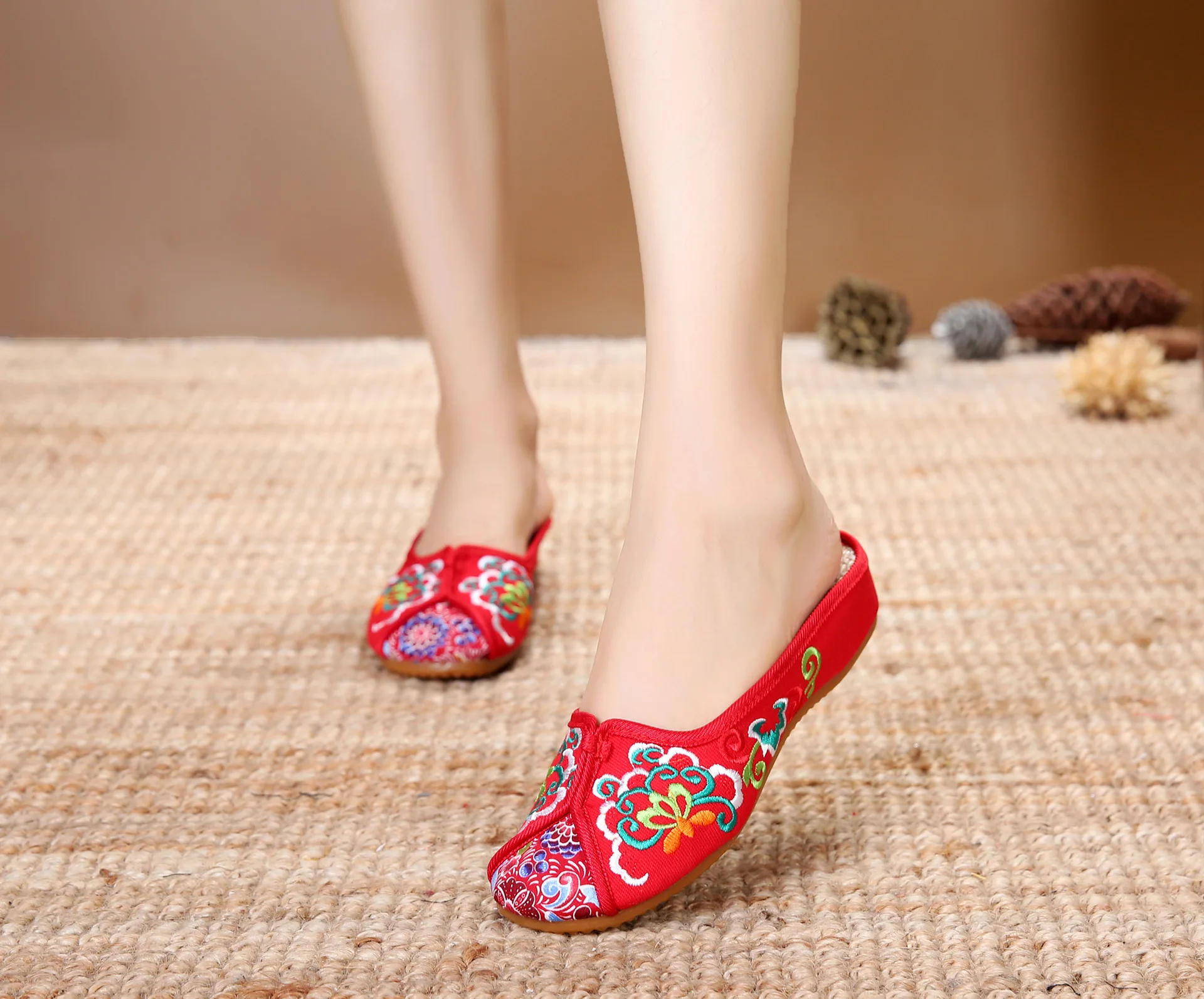 Veowalk/Винтажные женские парусиновые шлёпки с закрытыми пальцами; китайская женская удобная обувь на плоской подошве с вышивкой; летние туфли в стиле ретро