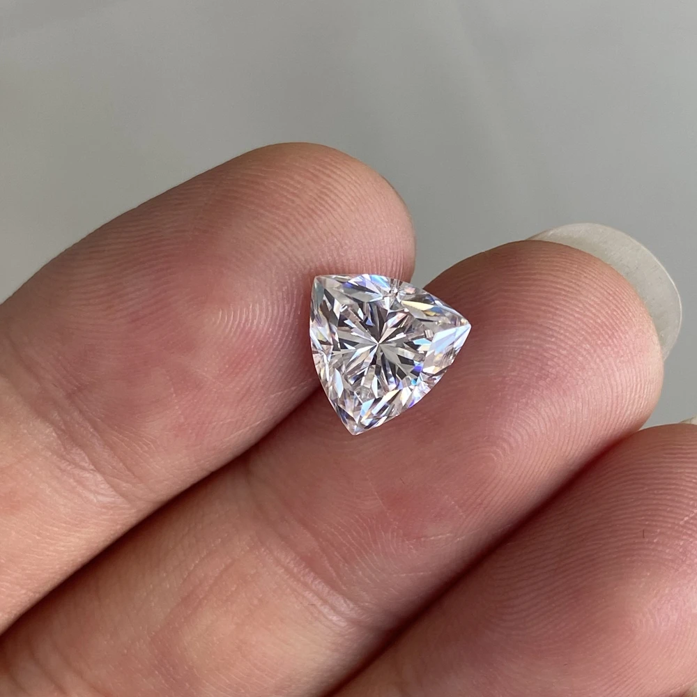 

Trillion Cut Moissanite Diamond 7.5x7.5mm 1.5 Carat VVS1 Clarity GH Color Lab Grown GRA White Loose Gemstone