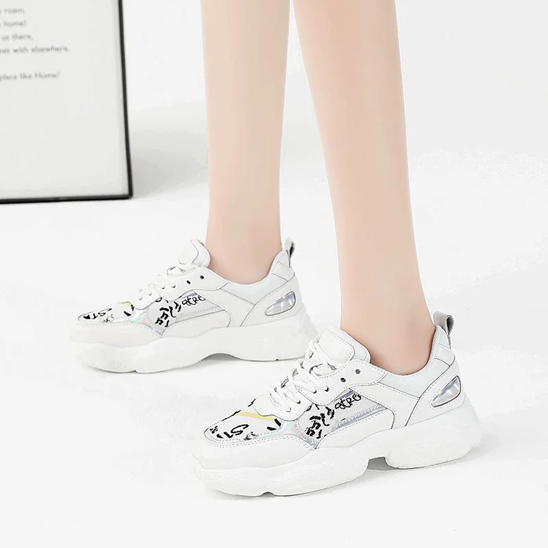 Женские кроссовки на платформе удобные дышащие плоской подошве со шнуровкой и