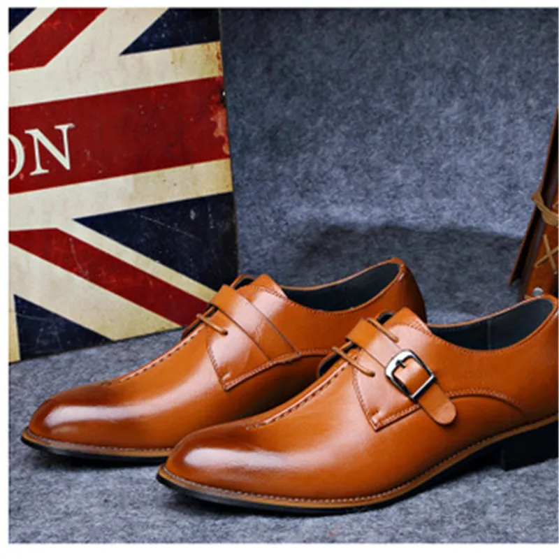 Туфли мужские классические из лакированной кожи заостренный носок пряжка