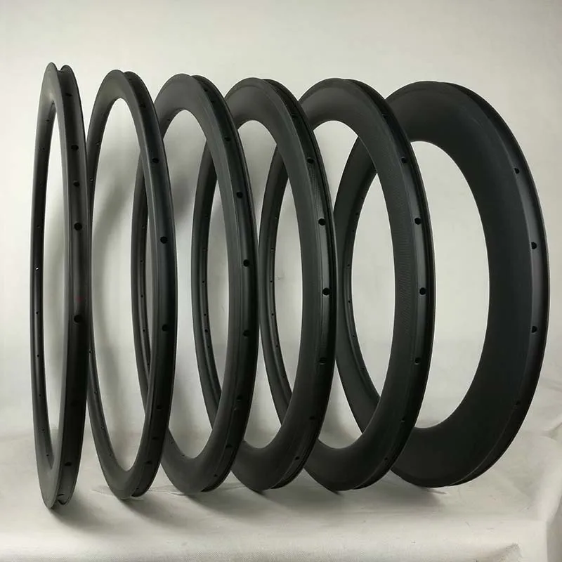 Carbonfan T800 700C бескамерная ширина: 26 мм Глубина: 60 карбоновый обод для шоссейного