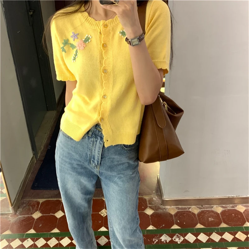 

Summer Retro Knit 2021 Vintage New Hot Floral Embroidery Blouses Cardigans Office Lady Sweet Girls Shirts Tops