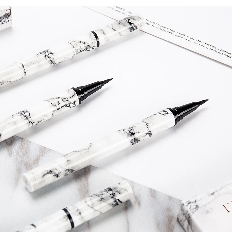 Черный карандаш для подводки глаз водостойкий стойкий натуральный макияж