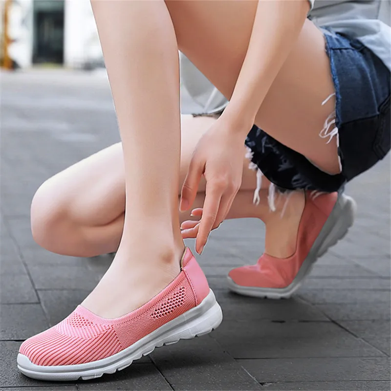 

2020 new casual flat bottom set of flying woven mesh surface one pedal shallow mouth mother shoes 35-42