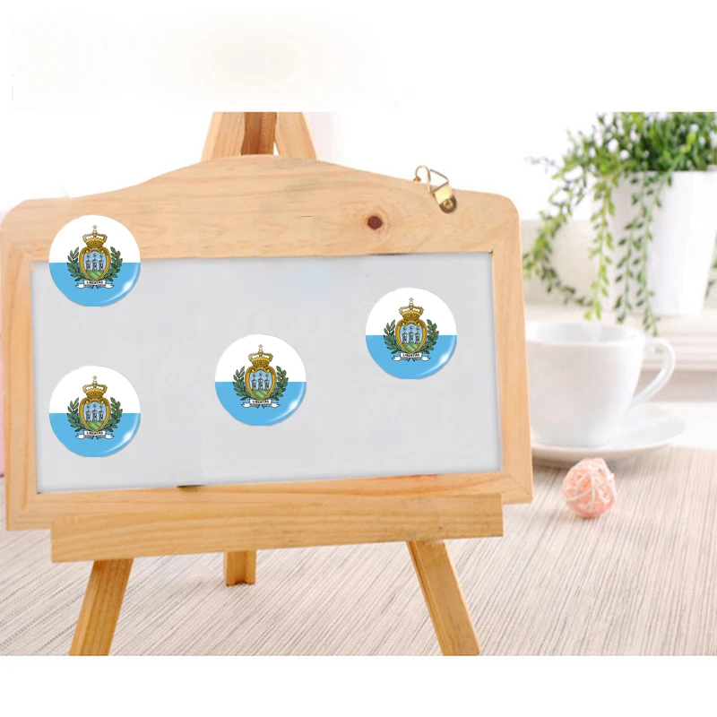 Флаг Республики Сан-Марино магнит на холодильник 30 мм стеклянный кабошон