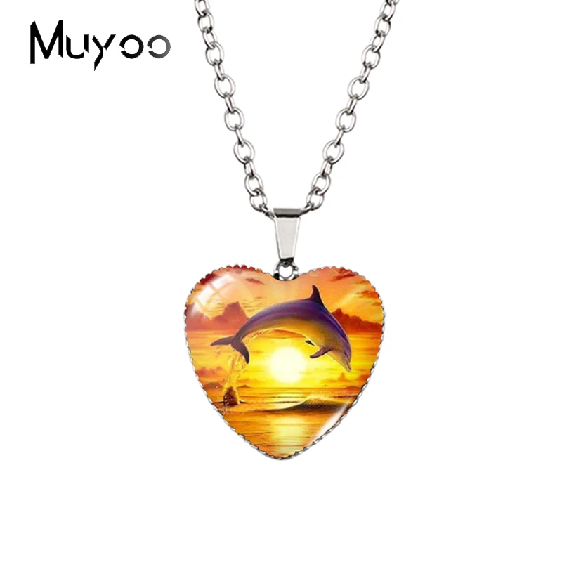 Ожерелье с подвесками в форме сердца дельфины на закате Галактический пейзаж