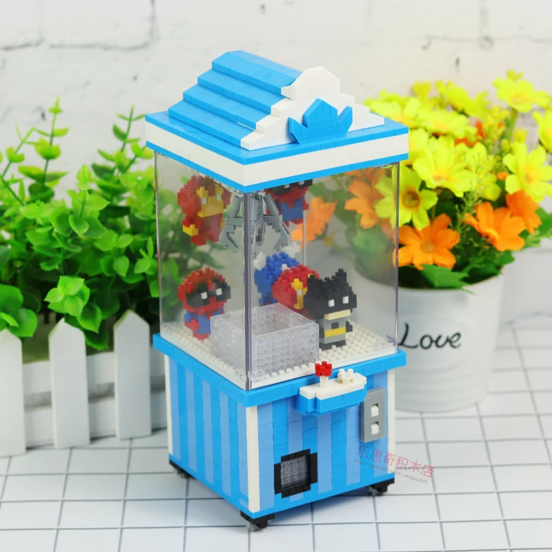 

HC 9064 Playground Hero Clip Doll Machine Catcher 3D Model DIY Mini Diamond Blocks Bricks Building Toy for Children no Box