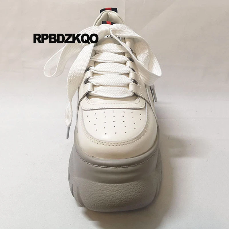 Женские дизайнерские туфли с круглым носком криперы на платформе толстая