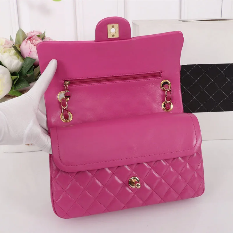 

2020 New high-end brand design leather high-capacity fashion shopping bag high-end gold chain design handbag sheepskin leather b