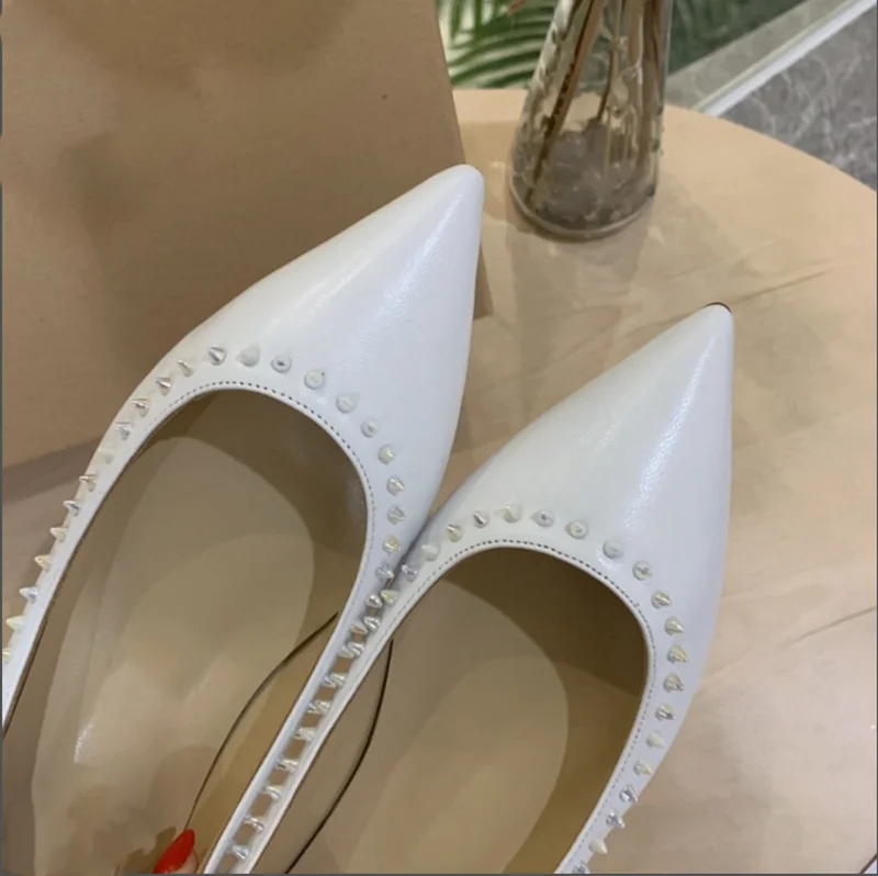 

Red Bottom Pointed Toe Flats Sexy Ladies Flats 2020 New Luxury Designer Brand Soft Comfortable Solid Colour Woman Shoes