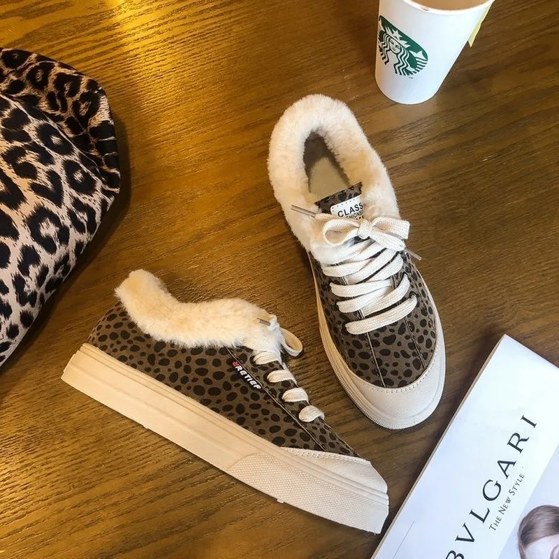 

LEOSOXS Female Women Sneakers Short Plush Winter Warm Sneakers Platform Flat Fashion Casual Shoes Leopard Women Vulcanized Shoes