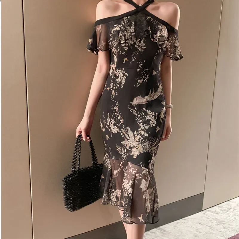 

2021 Summer New Women Sexy Shoulder Hanging Neck Ruffled Print Slim Fishtail Dress Hollow High Fashionable Draw Back Elegant