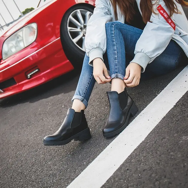 Осенние ботинки на квадратном каблуке женская обувь из натуральной кожи
