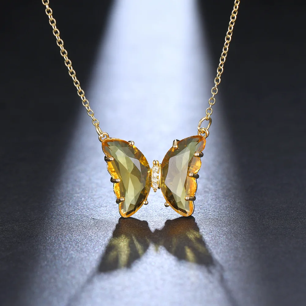 

GMGYQ New Exquisite Butterfly Appearance Adjustable Necklaces Natural Style for Female Fashion Jewelry Gift