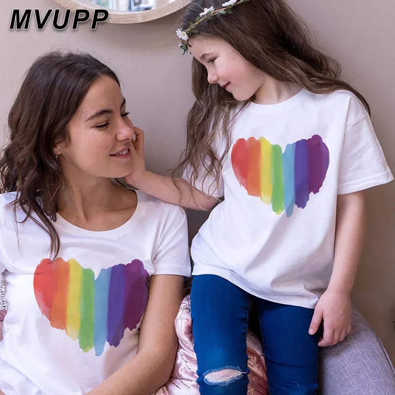 

Женская хлопковая футболка с коротким рукавом, с принтом в виде любящего сердца