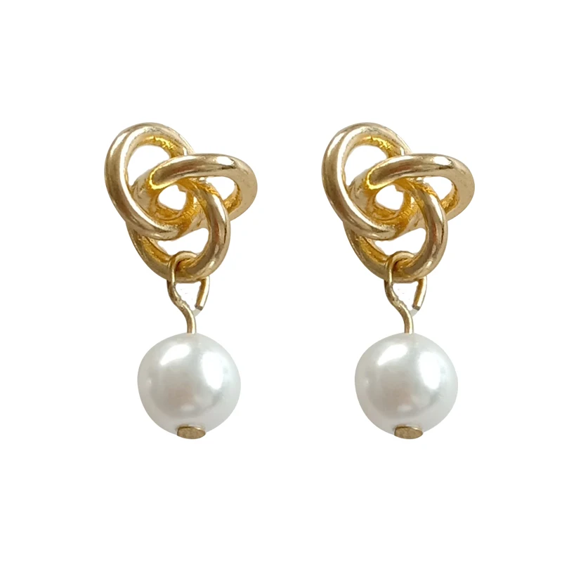 Женские уникальные серьги геометрические медные качественные с жемчугом