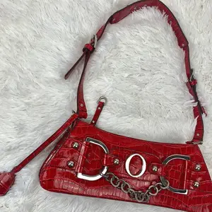 crocodile pattern womens shoulder bag personality retro chain saddle bag brand design handbag luxury leisure fashion armpit bag free global shipping