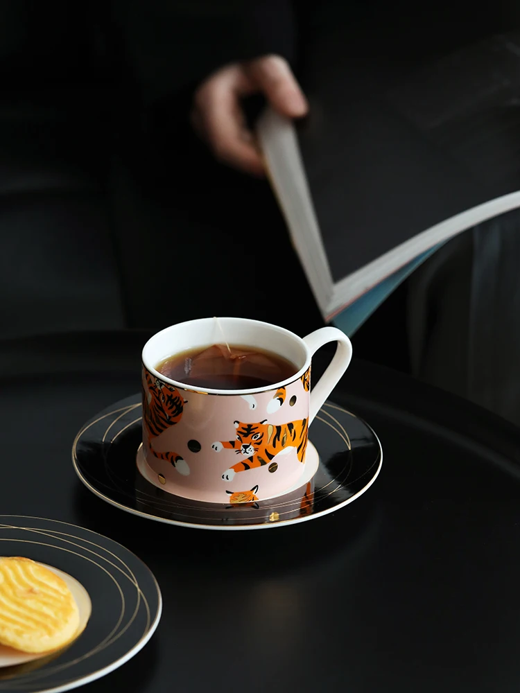 300 мл Роскошные чайные кофейные чашки королевские матовые керамические