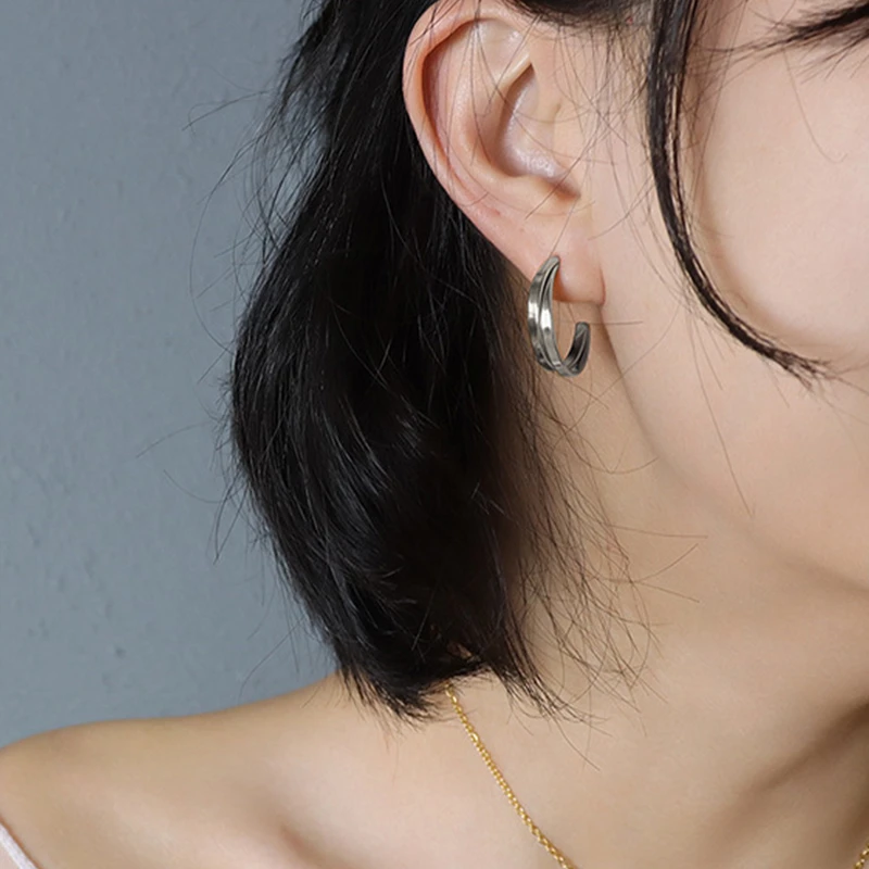 

Luxury Designs Double Layers C Shape Stud Earrings For Women Punk Accessories Fashion Gold Color Stainless Steel Ear Cuffs 2021