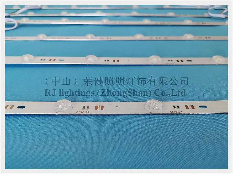 Светодиодная диффузная световая панель с объективом жесткая полоса рекламный