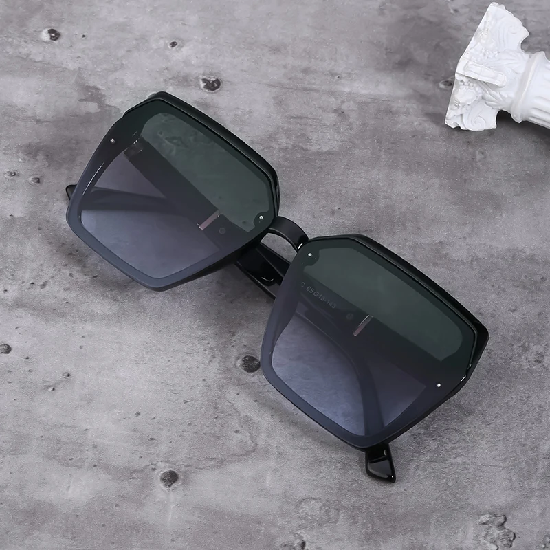 

Women's Square Big Frame Sunglasses Fashion Luxury Glasses Men Brand Design Outdoor Sports Fishing Driving Retro Glasses UV400