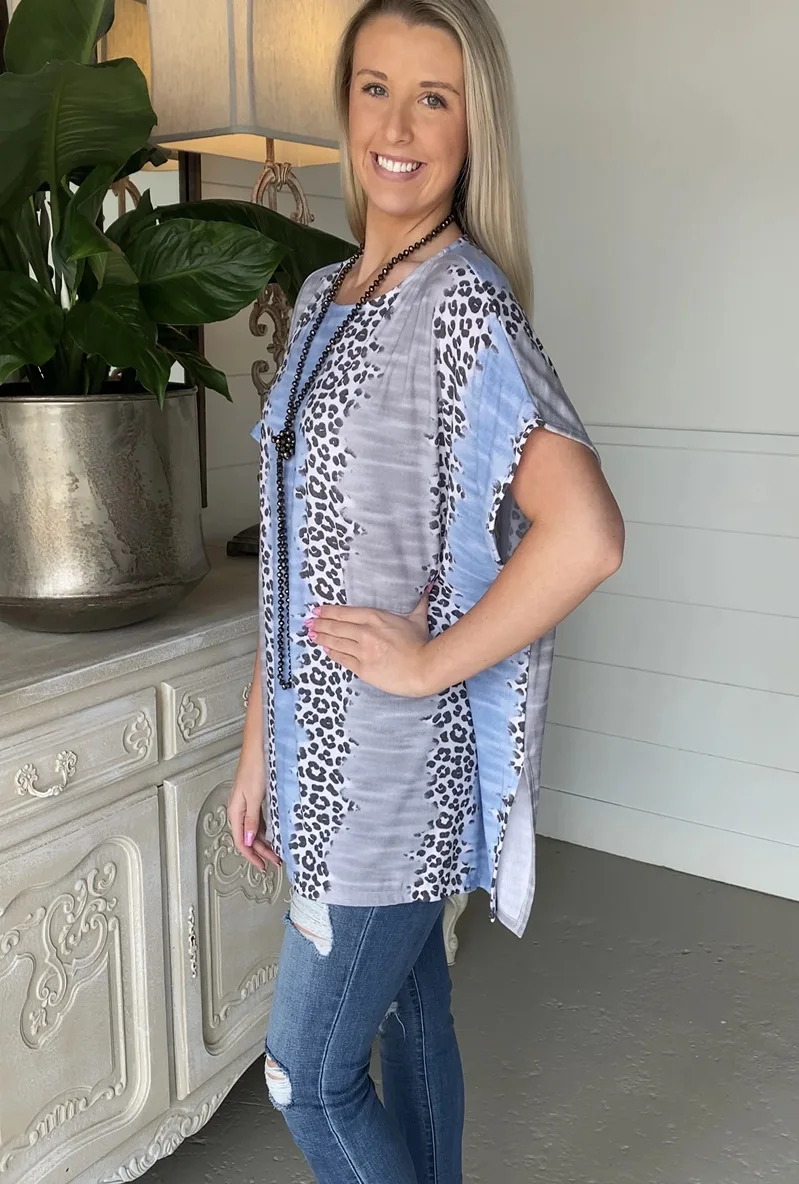 

Женская футболка с коротким рукавом, леопардовым принтом и круглым вырезом