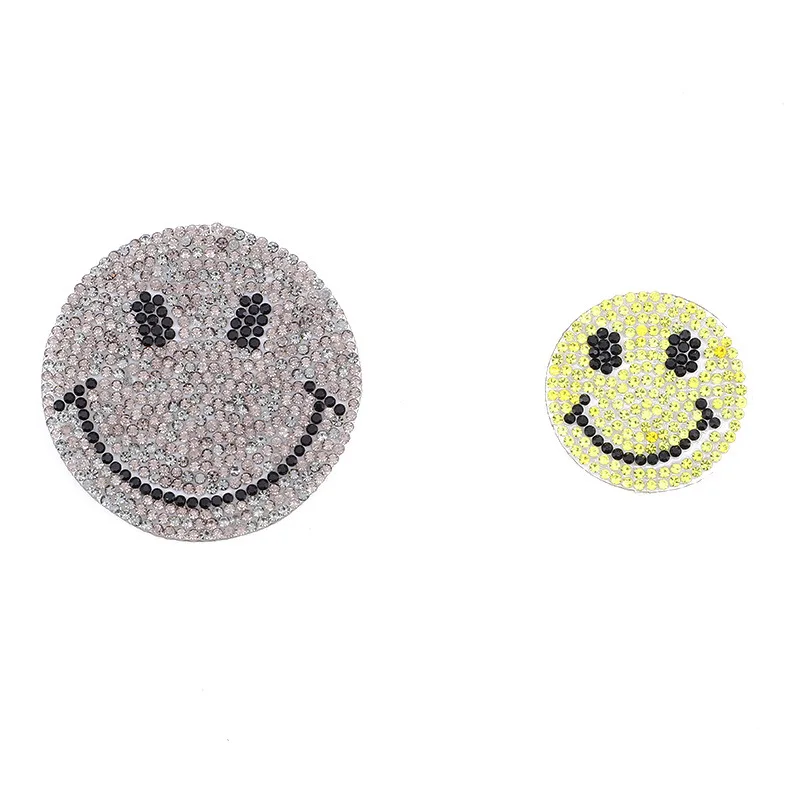 

Zhaoshunchao Korean smile Diamond patch hot melt bottom socks clothing bag accessories source manufacturer