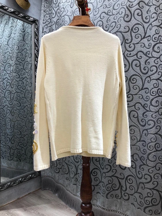 

2020 autumn and winter new women's round neck heavy bead pattern decoration long-sleeved cardigan sweater 1010