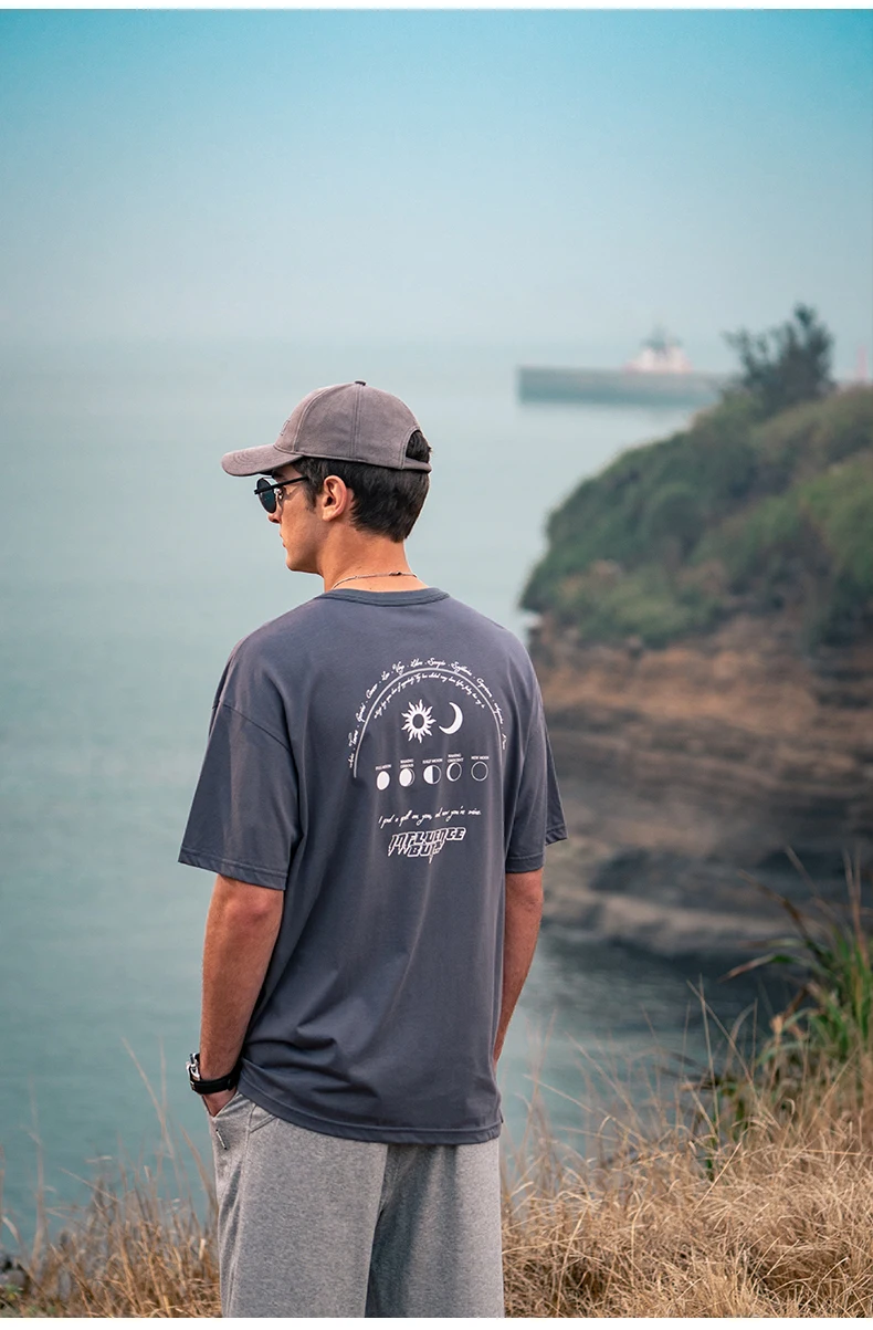 

2315 Niche design creative printing loose couple outfit all-match men's short-sleeved T-shirt
