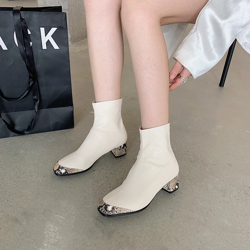 

Round Toe Women Sock Boots Slip On Snake Printed Shallow Ankle Boots Woman Thick Mid Heels Black/Beige/Yellow Short Boots Woman