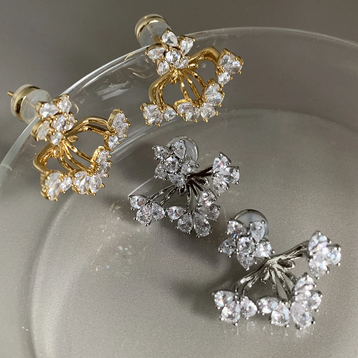 

Fashionable and exquisite rear hanging two-wear bright diamond flower earrings 2021 new earrings earrings