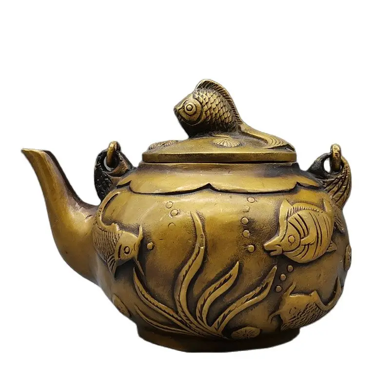 

Collection and decoration of brass Pisces pot