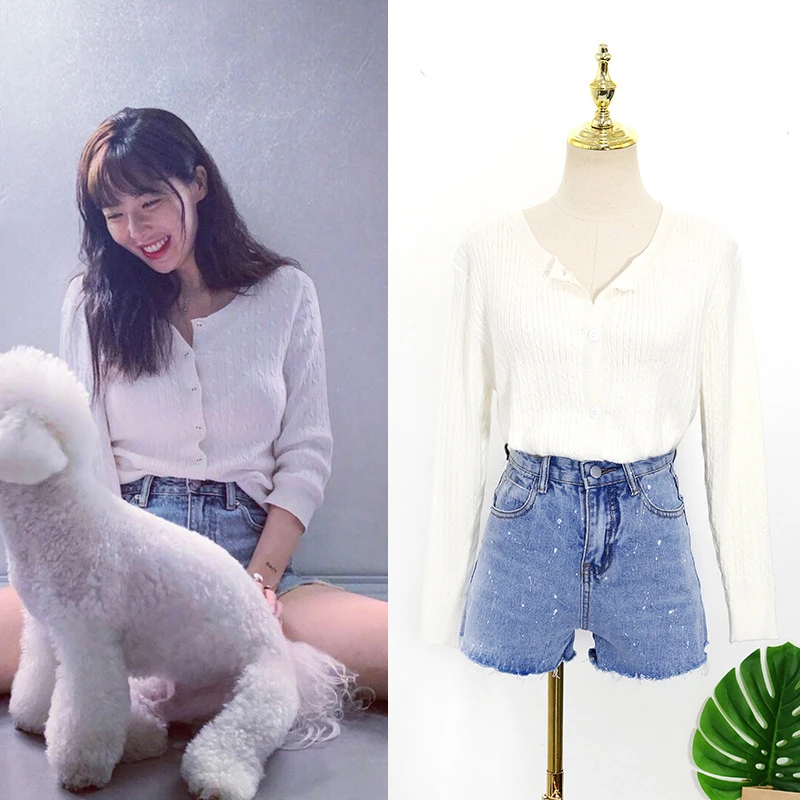 

Kim Hyun A's same summer leisure fashion suit round neck single breasted knitted seven sleeve top + denim shorts