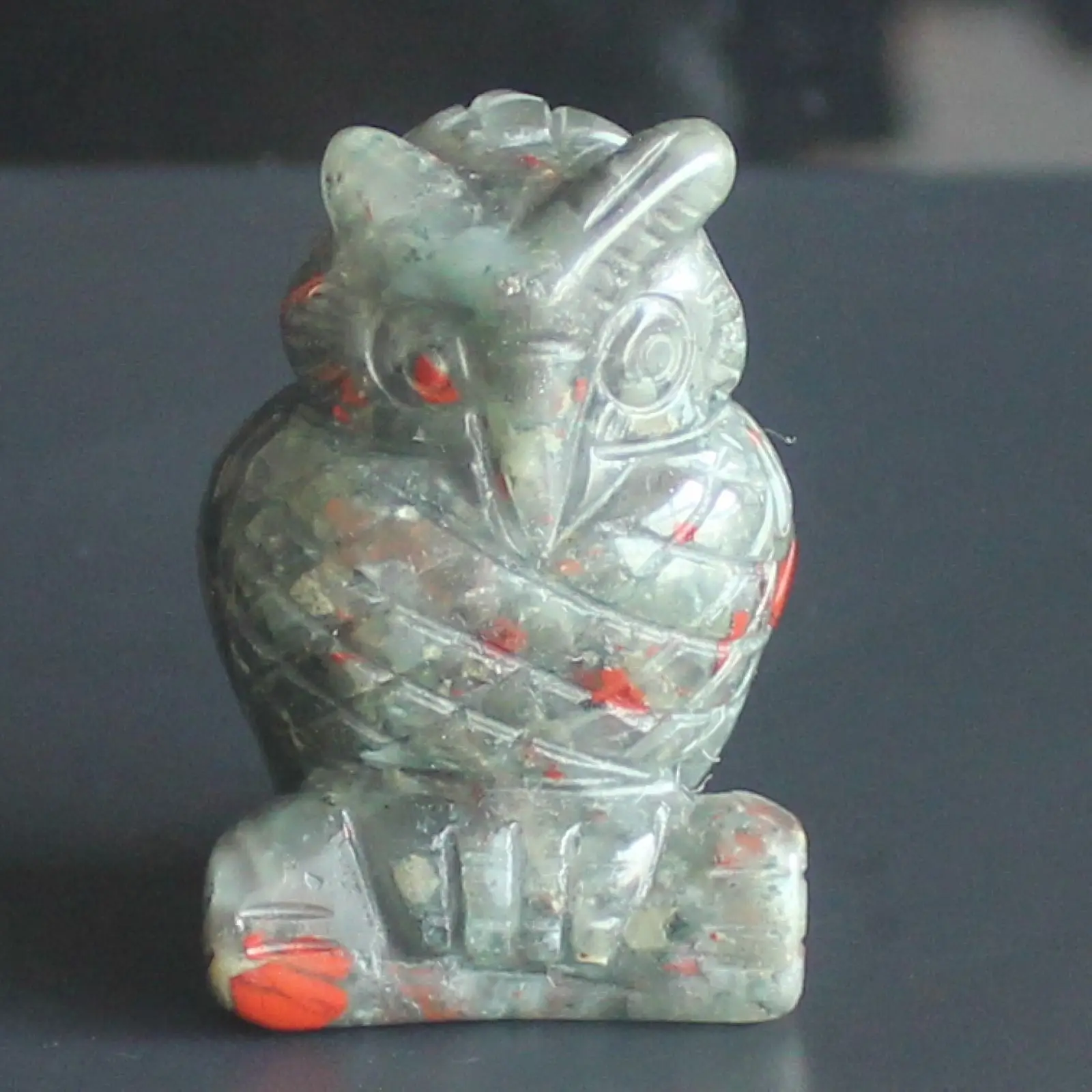 

Ручная резьба, драгоценный камень, кристалл, камень крови, фигурка совы, резьба по животному