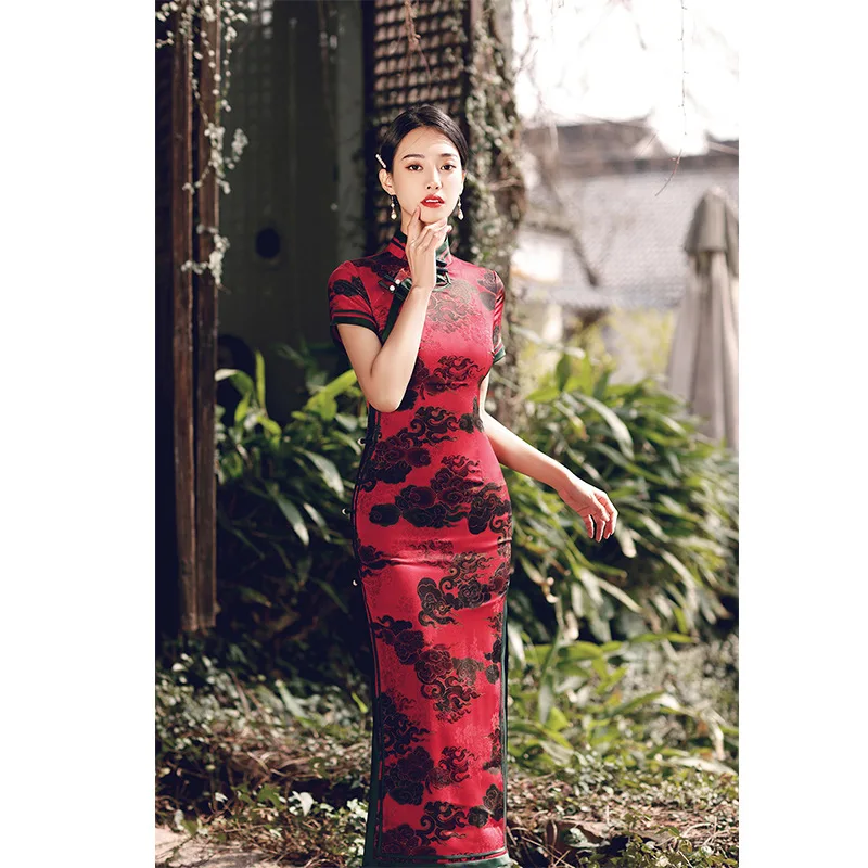 

Lady Red Print Xiangyun Chinese Style Cheongsam Traditional Short Sleeve Split Chinese Dress Bride Wedding Party Straight Qipao