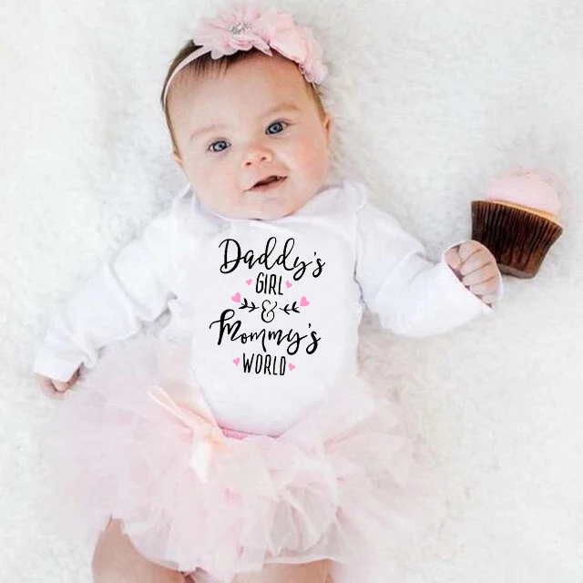 И надписью Daddy's Girl Мамины мира для маленьких девочек белая хлопковая одежда