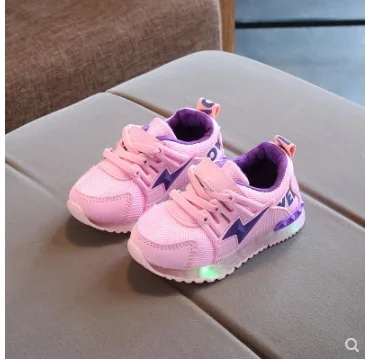 Новинка 2018 года Спортивный СВЕТОДИОДНЫЙ цветной Детский кроссовки для бега