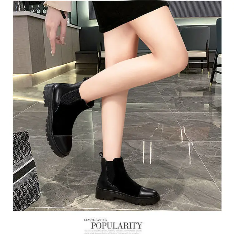 

Short Boots Women's Flat-bottomed Martin Boots Autumn and Winter New Women's Boots Were Thin Large Size Wild Thin Boots