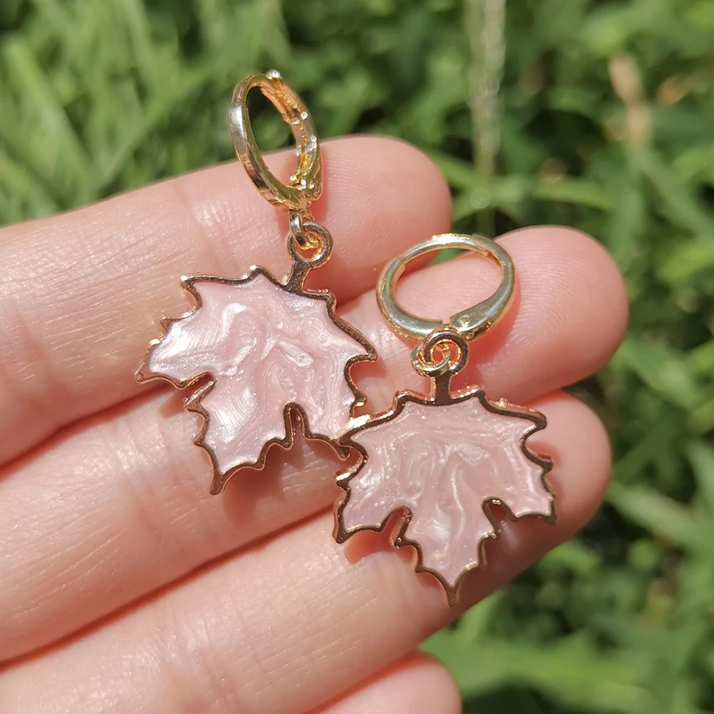 Модные Цветные яркие эмалированные Серьги ZX в виде кленовых листьев для женщин