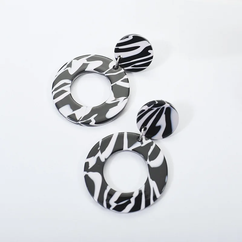 Женские серьги с Леопардовыми пятнами Геометрическая круглая черно-белая