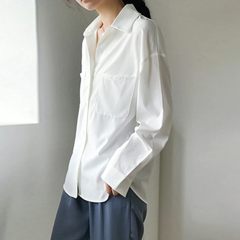 Блузка женская шифоновая с отложным воротником и карманами белая рубашка