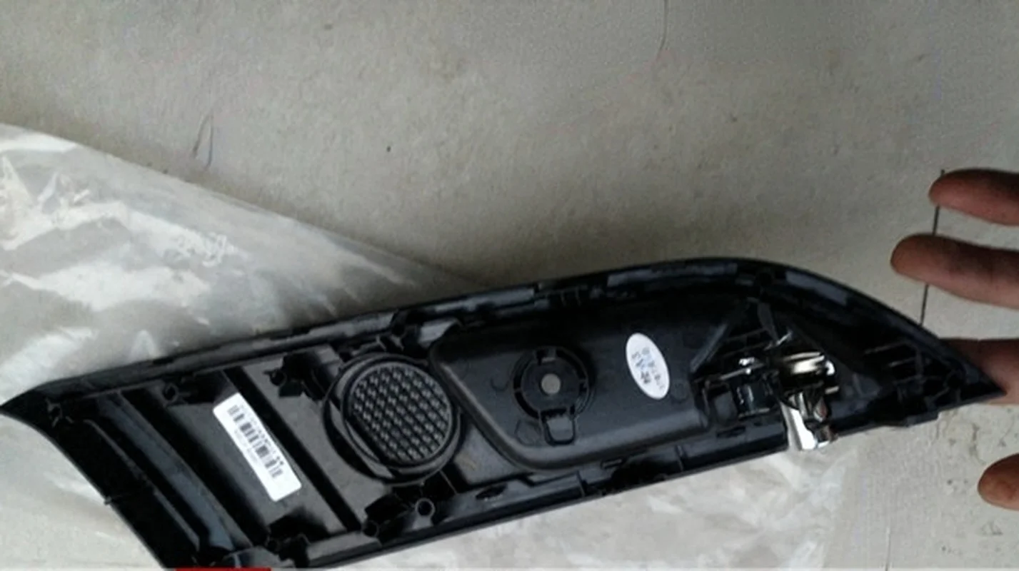 

Interior Door Handle Clasping Hand Front Rear Door Electroplating Handle for Hyundai Mistra
