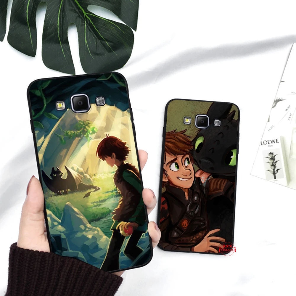 Беззубик футболка с изображением героев мультфильма Как приручить дракона