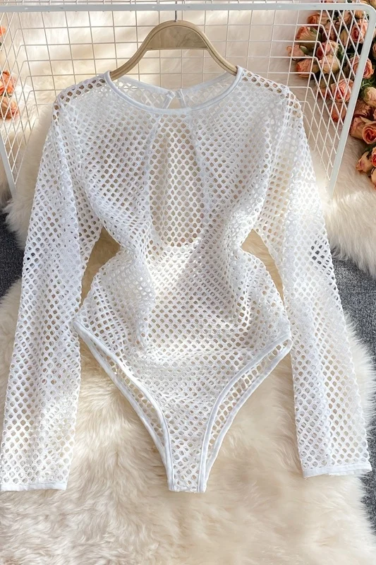 

2021 Summer Sexy White Hollow Rompers Women Long Sleeve One-piece Loose Round Neck Backless Hole Bodysuits
