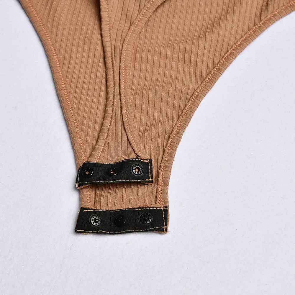 Боди женское эластичное однотонное с глубоким вырезом и длинным рукавом| |