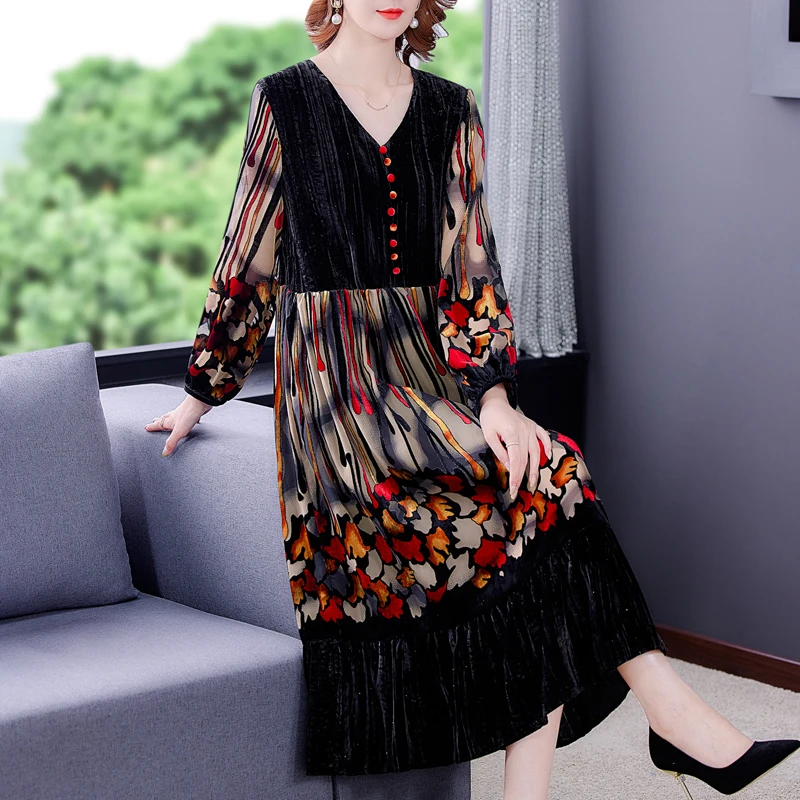 Женское бархатное платье с длинным рукавом черное винтажное свободное принтом в - Цена: 4554