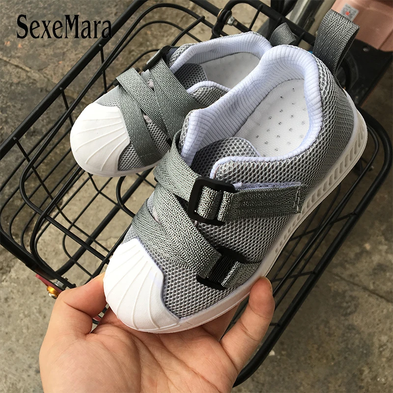 Модная детская обувь с открытым носком для мальчиков Маленькие детские