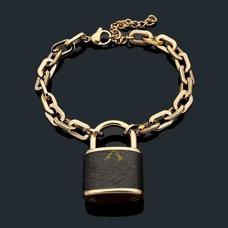 

Wholesale luxury top end brand leather lock bracelet fine jewelry watchband hand thick chain wristband fashion accessories cuff